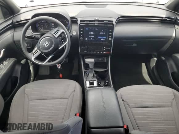 2024 Hyundai Santa Cruz SEL с VIN 5NTJB4DE4RH117156, выставлен на аукционе Copart как лот 65370205 с пробегом 14 353 миль миль и Списание • Salvage title. История ставок и продаж доступна на DreamBid. Изображение 8.