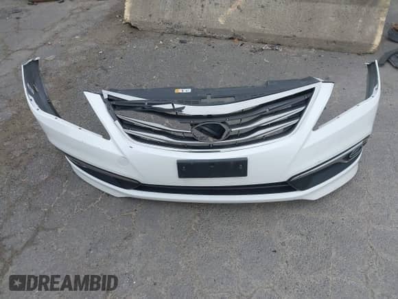2016 Hyundai Azera z VIN KMHFG4JGXGA549696, wystawiony jako IAAI lot #42600651 z przebiegiem 164 896 mil mil oraz . Historia ofert i sprzedaży dostępna na DreamBid. Obrazek 12.