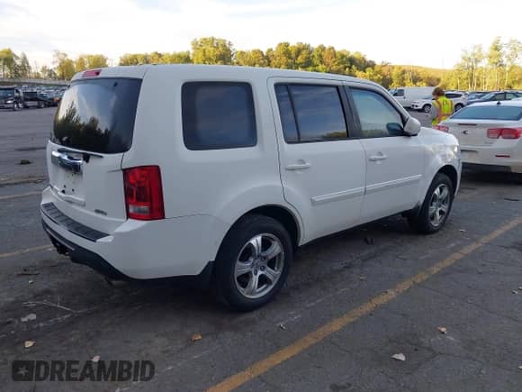 2013 Honda Pilot EX-L z VIN 5FNYF4H66DB082647, wystawiony jako IAAI lot #43353282 z przebiegiem 166 423 mil mil oraz . Historia ofert i sprzedaży dostępna na DreamBid. Obrazek 4.