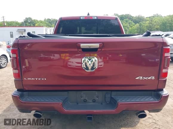 2019 Ram 1500 Limited z VIN 1C6SRFHT0KN588916, wystawiony jako IAAI lot #42414663 z przebiegiem 91 377 mil mil oraz . Historia ofert i sprzedaży dostępna na DreamBid. Obrazek 17.
