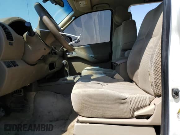 2006 Nissan Frontier SE with VIN 1N6AD07U16C402700, listed as a Copart auction lot 68516475 with 252,284 mi miles and Salvage title. Bid and sale history available at DreamBid. Image 7.