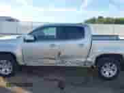 2017 Chevrolet Colorado 4WD LT z VIN 1GCGTCEN7H1212718, wystawiony jako IAAI lot #43360076 z przebiegiem 77 845 mil mil oraz . Historia ofert i sprzedaży dostępna na DreamBid. Obrazek 14.