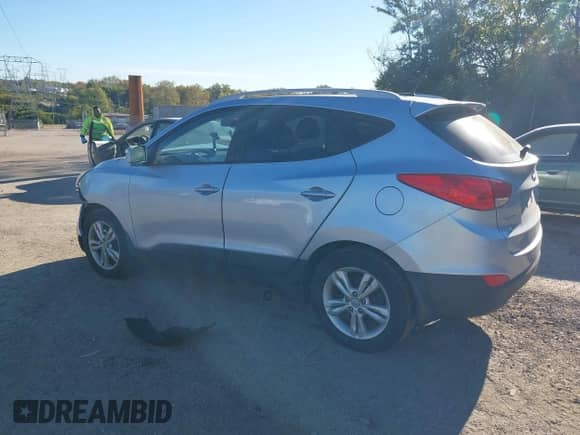 2013 Hyundai Tucson GLS с VIN KM8JUCAC9DU590390, выставлен на аукционе IAAI как лот 43471567 с пробегом 151 443 миль миль и . История ставок и продаж доступна на DreamBid. Изображение 3.