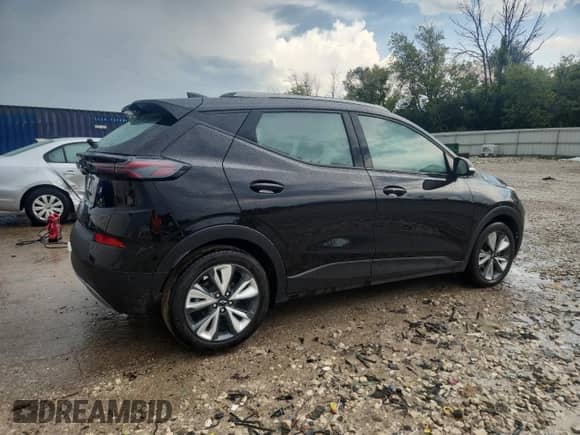 2022 Chevrolet Bolt EUV LT with VIN 1G1FY6S0XN4108718, listed as a Copart auction lot 68872755 with 44,058 mi miles and Non repairable. Bid and sale history available at DreamBid. Image 3.