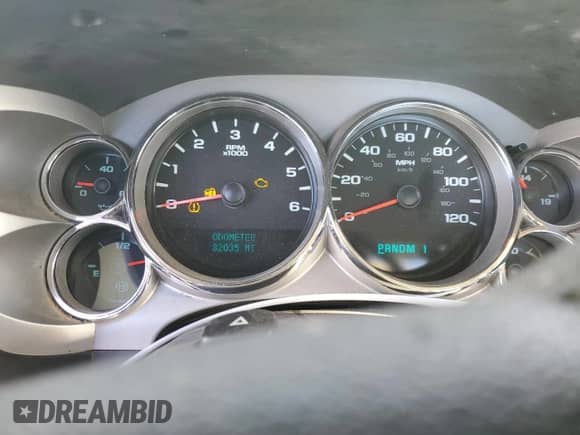 2008 Chevrolet Silverado 2500HD Work Truck z VIN 1GCHK24K18E143820, wystawiony jako Copart lot #42484755 z przebiegiem 82 035 mil mil oraz Szkoda całkowita • Salvage title. Historia ofert i sprzedaży dostępna na DreamBid. Obrazek 9.