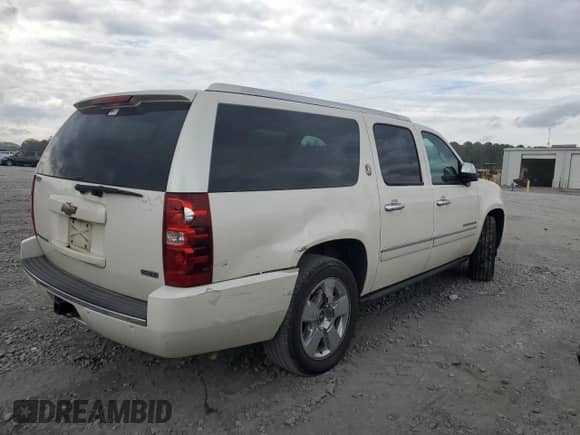2010 Chevrolet Suburban LTZ z VIN 1GNUCKE05AR279818, wystawiony jako Copart lot #80470745 z przebiegiem 174 393 mil mil oraz Szkoda całkowita • Salvage title. Historia ofert i sprzedaży dostępna na DreamBid. Obrazek 3.