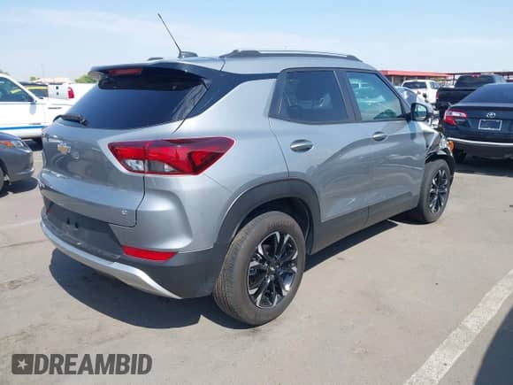 2023 Chevrolet TrailBlazer LT with VIN KL79MPSL6PB114382, listed as a IAAI auction lot 42991387 with 39,513 mi miles and . Bid and sale history available at DreamBid. Image 4.