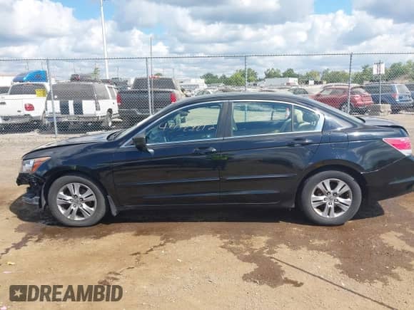 2012 Honda Accord LX Premium z VIN 1HGCP2F46CA023815, wystawiony jako IAAI lot #43084812 z przebiegiem 265 148 mil mil oraz . Historia ofert i sprzedaży dostępna na DreamBid. Obrazek 15.