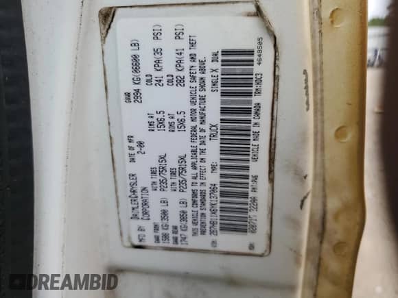 2000 Dodge Cargo с VIN 2B7HB11X6YK137064, выставлен на аукционе Copart как лот 73455164 с пробегом 82 385 миль миль и Списание • Salvage title. История ставок и продаж доступна на DreamBid. Изображение 15.