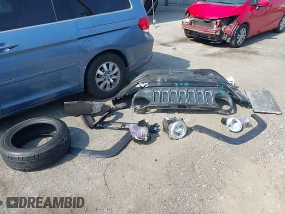 2017 Jeep Renegade Latitude с VIN ZACCJABB8HPE95679, выставлен на аукционе IAAI как лот 42718826 с пробегом 96 940 миль миль и . История ставок и продаж доступна на DreamBid. Изображение 12.