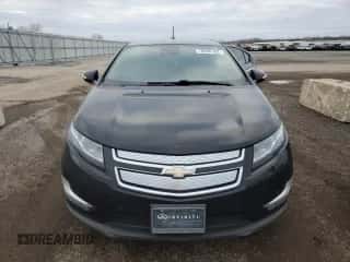2015 Chevrolet Volt z VIN 1G1RB6E44FU117901, wystawiony jako Copart lot #70866162 z przebiegiem 128 758 mil mil oraz . Historia ofert i sprzedaży dostępna na DreamBid. Obrazek 5.