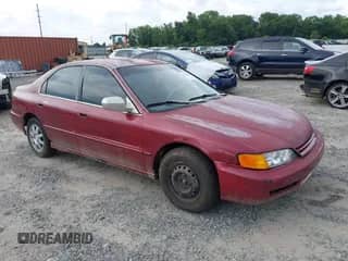 1997 Honda Accord LX с VIN 1HGCD5534VA232377, выставлен на аукционе IAAI как лот 42501431 с пробегом 286 151 миль миль и . История ставок и продаж доступна на DreamBid. Изображение 1.