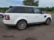 2013 Land Rover Range Rover Sport HSE z VIN SALSF2D41DA774041, wystawiony jako Copart lot #84551025 z przebiegiem 133 709 mil mil oraz Szkoda całkowita • Salvage title. Historia ofert i sprzedaży dostępna na DreamBid. Obrazek 3.