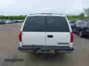 1999 Chevrolet Suburban с VIN 3GNEC16R9XG190919, выставлен на аукционе IAAI как лот 42200301 с пробегом 207 953 миль миль и . История ставок и продаж доступна на DreamBid. Изображение 16.