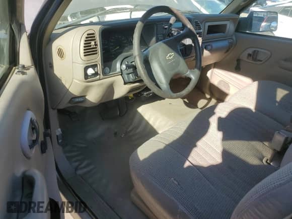 1998 Chevrolet Silverado 2500 с VIN 1GCGK29R8WE256016, выставлен на аукционе Copart как лот 89164785 с пробегом 191 040 миль миль и Чистый • Clean title. История ставок и продаж доступна на DreamBid. Изображение 8.