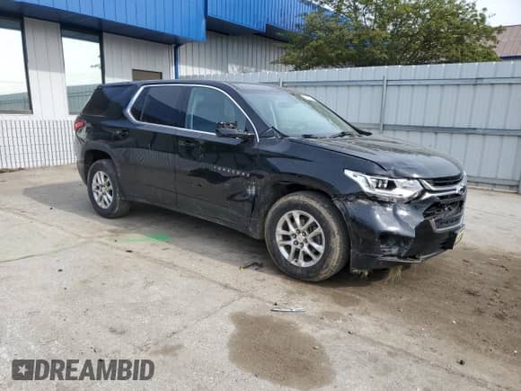 2019 Chevrolet Traverse LS with VIN 1GNEVFKW0KJ267218, listed as a Copart auction lot 57318915 with 115,751 mi miles and Non repairable. Bid and sale history available at DreamBid. Image 4.