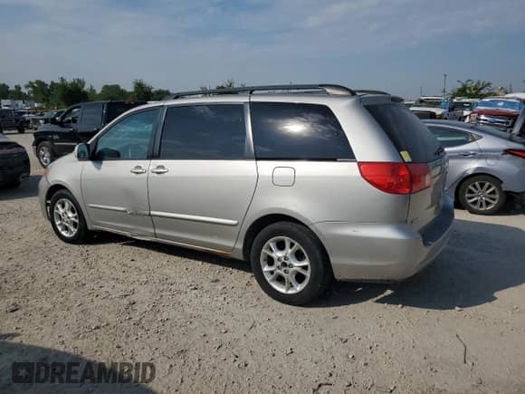 2006 Toyota Sienna XLE z VIN 5TDZA22C56S409978, wystawiony jako Copart lot #81127375 z przebiegiem 310 835 mil mil oraz Czysty tytuł • Clean title. Historia ofert i sprzedaży dostępna na DreamBid. Obrazek 2.