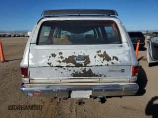1983 Chevrolet Suburban с VIN 1G8EK16L4DF118671, выставлен на аукционе Copart как лот 82619865 с пробегом 33 423 миль миль и Чистый • Clean title. История ставок и продаж доступна на DreamBid. Изображение 6.