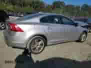 2015 Volvo S60 T5 Platinum с VIN YV1612TM8F1357277, выставлен на аукционе Copart как лот 74011524 с пробегом 142 092 миль миль и На запчасти • Non repairable. История ставок и продаж доступна на DreamBid. Изображение 3.