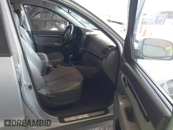 2010 Hyundai Santa Fe SE с VIN 5NMSH4AG6AH399700, выставлен на аукционе IAAI как лот 42985972 с пробегом 207 696 миль миль и . История ставок и продаж доступна на DreamBid. Изображение 5.