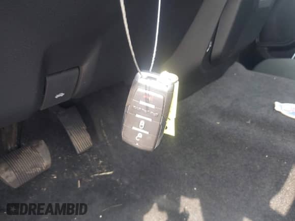 2023 Ram 1500 Tradesman z VIN 1C6SRFGT1PN639249, wystawiony jako IAAI lot #42367264 z przebiegiem 66 072 mil mil oraz . Historia ofert i sprzedaży dostępna na DreamBid. Obrazek 11.