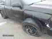 2017 Chevrolet Silverado 1500 Work Truck z VIN 1GCVKNEH0HZ356502, wystawiony jako IAAI lot #41367789 z przebiegiem 83 819 mil mil oraz . Historia ofert i sprzedaży dostępna na DreamBid. Obrazek 6.