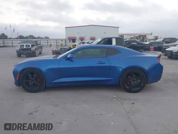 2017 Chevrolet Camaro 1LS с VIN 1G1FA1RX9H0187921, выставлен на аукционе IAAI как лот 43495876 с пробегом 73 415 миль миль и . История ставок и продаж доступна на DreamBid. Изображение 14.