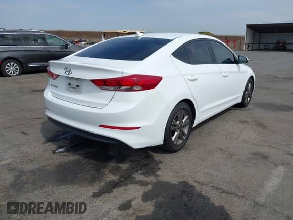 2018 Hyundai Elantra SEL z VIN 5NPD84LF0JH291119, wystawiony jako IAAI lot #43252735 z przebiegiem 80 913 mil mil oraz . Historia ofert i sprzedaży dostępna na DreamBid. Obrazek 4.