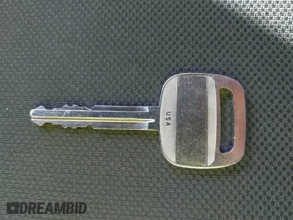 2006 Toyota Highlander with VIN JTEGP21A960103757, listed as a IAAI auction lot 43441515 with 229,884 mi miles and . Bid and sale history available at DreamBid. Image 11.