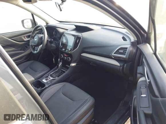 2024 Subaru Forester Limited z VIN JF2SKALC4RH462625, wystawiony jako IAAI lot #43268941 z przebiegiem 14 340 mil mil oraz . Historia ofert i sprzedaży dostępna na DreamBid. Obrazek 5.