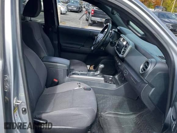 2017 Toyota Tacoma SR5 with VIN 3TMCZ5AN4HM091258, listed as a Copart auction lot 87209385 with 179,156 mi miles and Clean title. Bid and sale history available at DreamBid. Image 5.