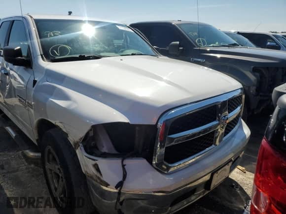 2016 Ram 1500 SLT z VIN 1C6RR6GTXGS240677, wystawiony jako Copart lot #71124265 z przebiegiem 226 501 mil mil oraz Szkoda całkowita • Salvage title. Historia ofert i sprzedaży dostępna na DreamBid. Obrazek 5.
