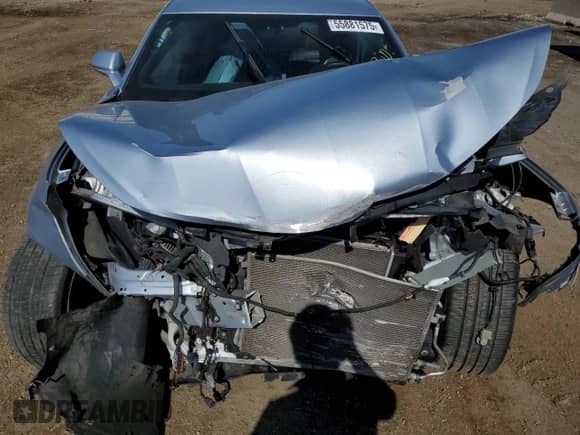 2017 Chevrolet Camaro 2LT z VIN 1G1FD1RX8H0142248, wystawiony jako Copart lot #55881575 z przebiegiem Nie podano mil oraz Szkoda całkowita • Salvage title. Historia ofert i sprzedaży dostępna na DreamBid. Obrazek 11.