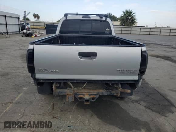 2008 Toyota Tacoma PreRunner with VIN 3TMKU72N98M015846, listed as a Copart auction lot 82139065 with 210,053 mi miles and Salvage title. Bid and sale history available at DreamBid. Image 6.