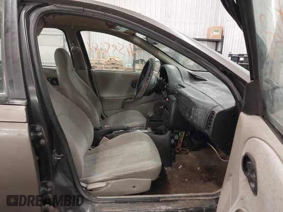 1998 Saturn SL with VIN 1G8ZH528XWZ240574, listed as a IAAI auction lot 41588681 with Not provided miles and . Bid and sale history available at DreamBid. Image 5.