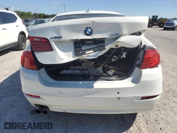 2015 BMW 5 Series 528i xDrive with VIN WBA5A7C55FD623812, listed as a Copart auction lot 80330825 with Not provided miles and Salvage title. Bid and sale history available at DreamBid. Image 6.