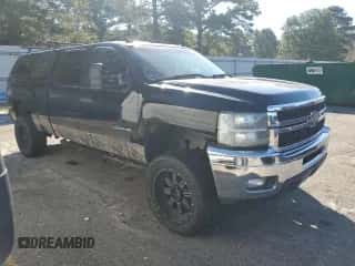 2011 Chevrolet Silverado 2500HD LT z VIN 1GC1KXC8XBF101250, wystawiony jako Copart lot #86102495 z przebiegiem 222 062 mil mil oraz Szkoda całkowita • Salvage title. Historia ofert i sprzedaży dostępna na DreamBid. Obrazek 4.