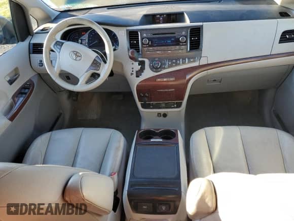 2012 Toyota Sienna XLE with VIN 5TDYK3DC5CS245235, listed as a Copart auction lot 82349425 with 149,275 mi miles and Salvage title. Bid and sale history available at DreamBid. Image 8.