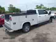 2023 Chevrolet Silverado 2500HD Work Truck z VIN 1GB1YLE77PF128803, wystawiony jako IAAI lot #42808215 z przebiegiem 51 363 mil mil oraz . Historia ofert i sprzedaży dostępna na DreamBid. Obrazek 4.