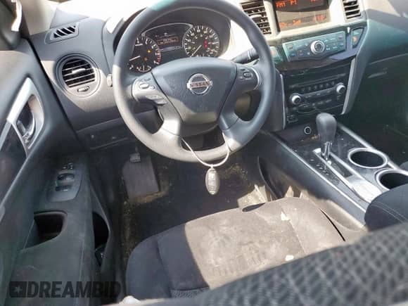 2016 Nissan Pathfinder S z VIN 5N1AR2MN4GC637263, wystawiony jako Copart lot #80962445 z przebiegiem 70 658 mil mil oraz Szkoda całkowita • Salvage title. Historia ofert i sprzedaży dostępna na DreamBid. Obrazek 7.