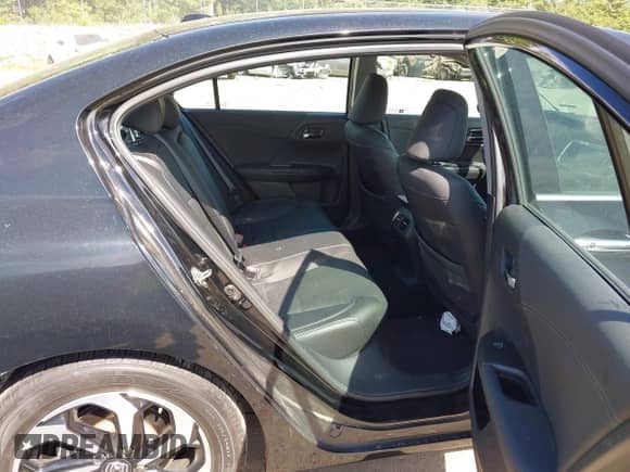 2017 Honda Accord EX-L z VIN 1HGCR3F85HA026926, wystawiony jako IAAI lot #42992664 z przebiegiem 53 747 mil mil oraz . Historia ofert i sprzedaży dostępna na DreamBid. Obrazek 8.