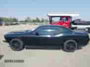 2017 Dodge Challenger SXT с VIN 2C3CDZAG2HH606011, выставлен на аукционе IAAI как лот 43121850 с пробегом 90 329 миль миль и . История ставок и продаж доступна на DreamBid. Изображение 15.