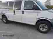 2008 Chevrolet Express Passenger with VIN 1GAGG25K781193262, listed as a IAAI auction lot 40607778 with 318,086 mi miles and . Bid and sale history available at DreamBid. Image 17.