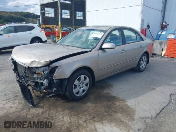 2008 Hyundai Sonata GLS z VIN 5NPET46C28H321204, wystawiony jako IAAI lot #43405219 z przebiegiem 88 802 mil mil oraz . Historia ofert i sprzedaży dostępna na DreamBid. Obrazek 2.