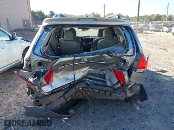 2014 Toyota Sienna Limited with VIN 5TDDK3DC6ES076604, listed as a IAAI auction lot 43199613 with 152,278 mi miles and . Bid and sale history available at DreamBid. Image 15.