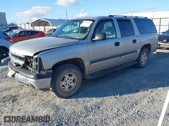 2004 Chevrolet Suburban LS with VIN 3GNEC16Z94G115374, listed as a IAAI auction lot 41125805 with 91,176 mi miles and . Bid and sale history available at DreamBid. Image 2.