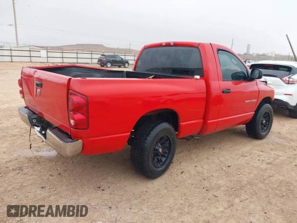 2007 Dodge 1500 ST с VIN 1D7HA16K67J626175, выставлен на аукционе IAAI как лот 41110707 с пробегом Не указан миль и . История ставок и продаж доступна на DreamBid. Изображение 4.