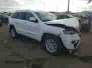 2021 Jeep Grand Cherokee Laredo E z VIN 1C4RJFAG0MC667223, wystawiony jako Copart lot #86490135 z przebiegiem 62 431 mil mil oraz Czysty tytuł • Clean title. Historia ofert i sprzedaży dostępna na DreamBid. Obrazek 4.