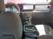 2024 Jeep Wrangler Sport S z VIN 1C4PJXDN3RW344801, wystawiony jako Copart lot #71509805 z przebiegiem 27 146 mil mil oraz Czysty tytuł • Clean title. Historia ofert i sprzedaży dostępna na DreamBid. Obrazek 8.