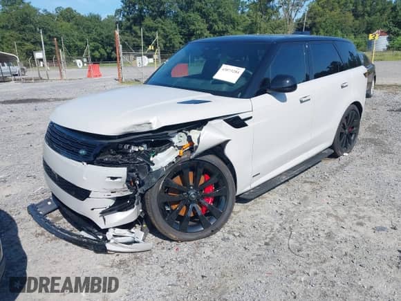 2025 Land Rover Range Rover Sport Autobiography with VIN SAL119E99SA456565, listed as a IAAI auction lot 43073284 with 2,755 mi miles and . Bid and sale history available at DreamBid. Image 6.